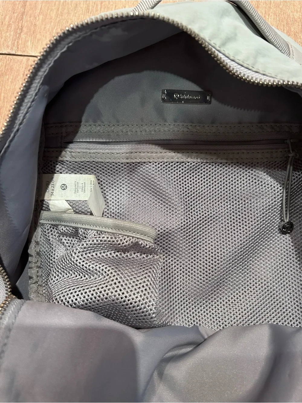 lululemon athletica sleek light